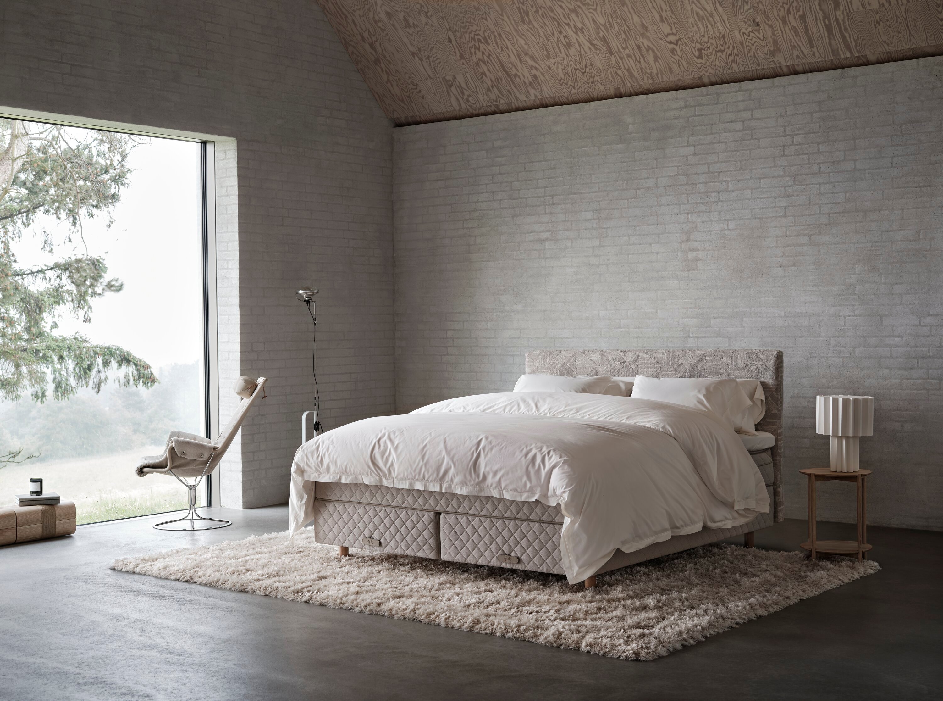 bed-continental-dux-80-sustainable-comfort-pie-comfort-astoria-headboard-2-v2.tif