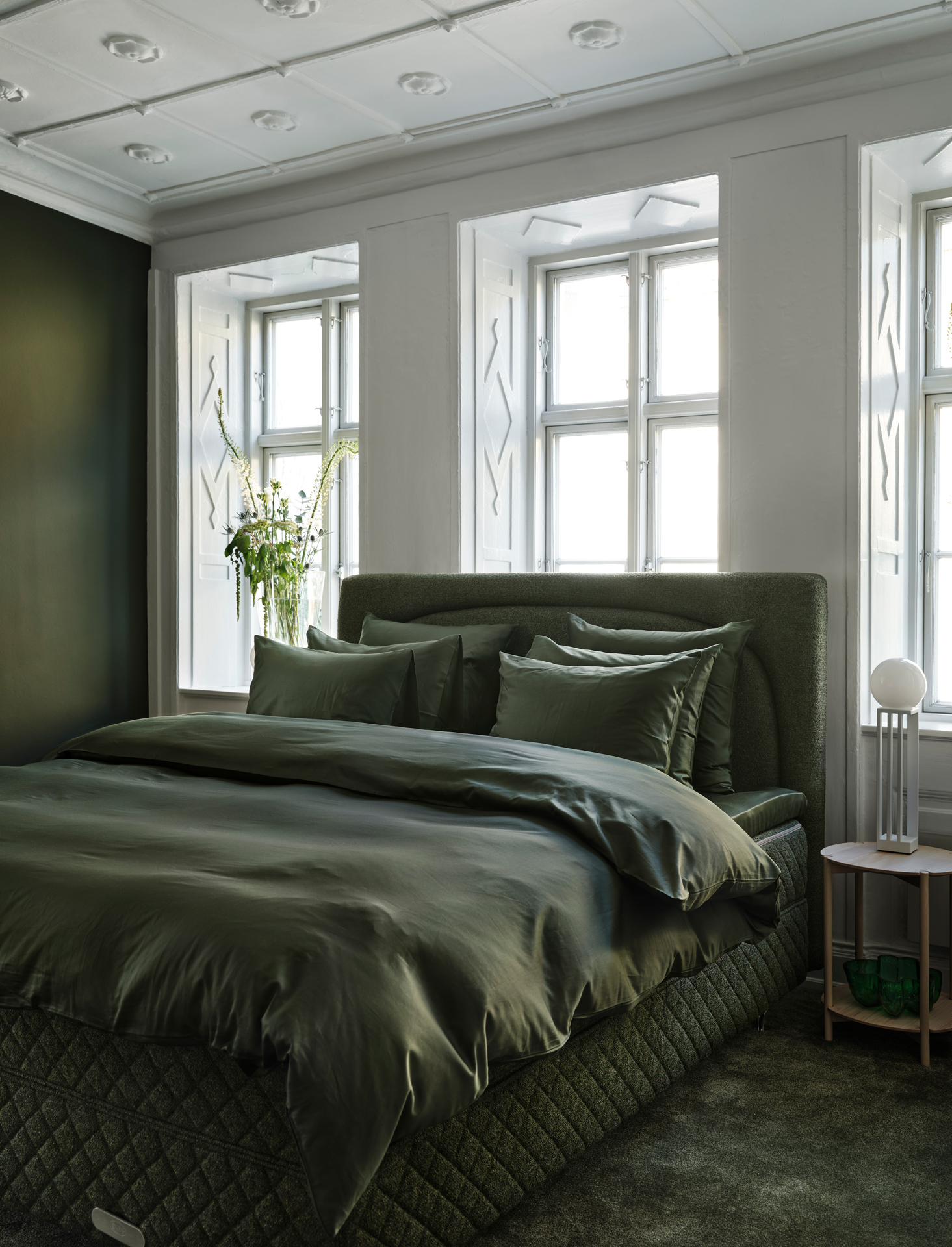 Bed-Xclusive-passion032-Headboard-Eden-passion032-Lunaria-ash-PIE.jpg